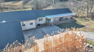 1069 Pilot Knob Cemetery Rd, Berea, KY 40403 - photo 3