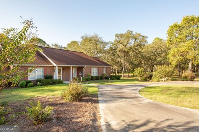 1439 S River Oaks Dr, Blackshear, GA 31516 - photo 3