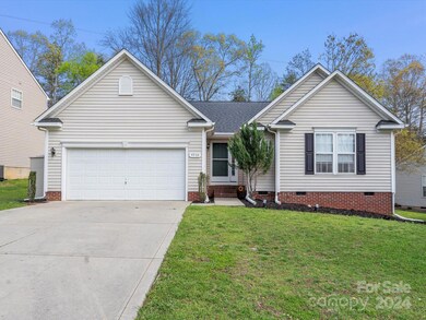 4933 Summerside Dr, Clover, SC 29710 - photo 3