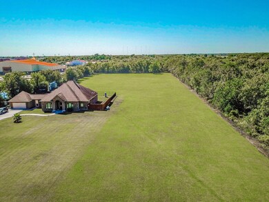 1824 Adamo Ln, Pearland, TX 77581 - photo 2