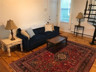 3 Prairie Ave unit 2, Newport, RI 02840 - photo 2