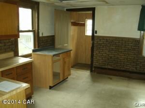 13 E Clay Ave, West Hazleton, PA 18202 - photo 5