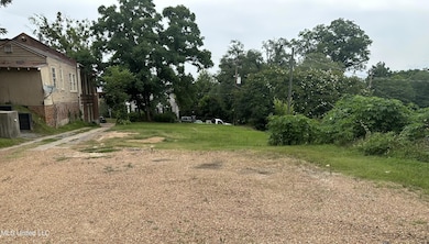 806 State Street lot back