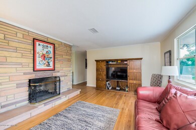 6240 Riviera Manor Dr, Jacksonville, FL 32216 - photo 3