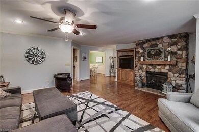 937 Chamberlin Dr, Asheboro, NC 27205 - photo 6