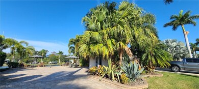 Lot 15 3037 E Riverbend Resort Blvd unit 15, Labelle, FL 33935 - photo 3