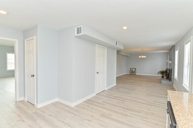 984 Ringold St, Houston, TX 77088 - photo 7