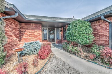 2624 Chapel Hill Rd, Bartlesville, OK 74006 - photo 2