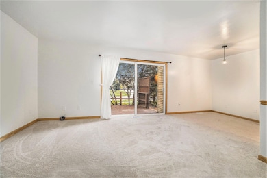 2700 Birchcrest Dr SE unit 9, Grand Rapids, MI 49506 - photo 3