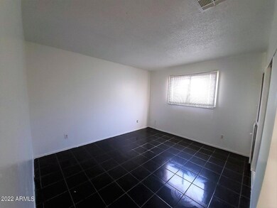 7601 W Mitchell Dr, Phoenix, AZ 85033 - photo 5