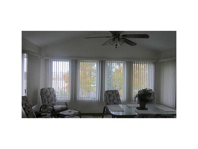 4-Seasons Porch/Room.