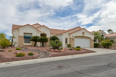 Mediterranean / spanish-style house featuring stuc