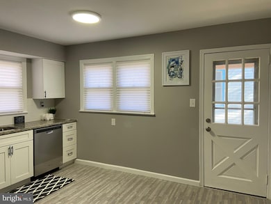 20 W Linden Ave, Lindenwold, NJ 08021 - photo 7