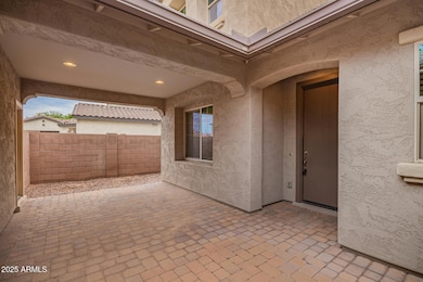 Spacious Corner Lot Exterior