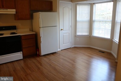 16403 Elkhorn Ln, Bowie, MD 20716 - photo 4