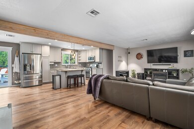 122 Saradan Ln, Grants Pass, OR 97527 - photo 5