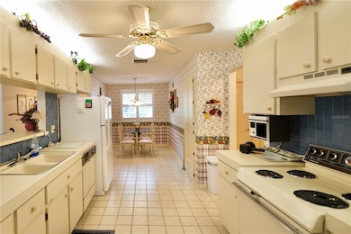 7624 Lake Forest Cir, Port Richey, FL 34668 - photo 4