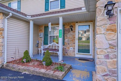 313 Cabinsglade Ct, East Stroudsburg, PA 18301 - photo 5