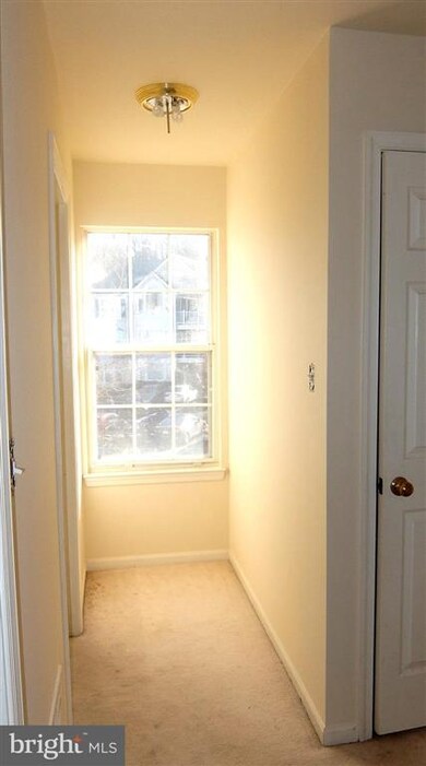 8319 Duck Hawk Way unit 74, Lorton, VA 22079 - photo 2