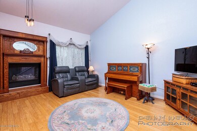 Living Room-20181012-9964
