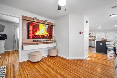 182 Wrentham Rd, Springfield, MA 01119 - photo 5