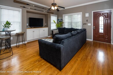 06_Living Room