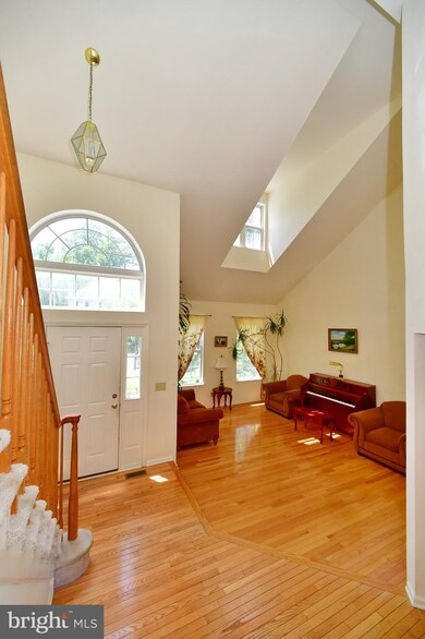 61 York Dr, Princeton, NJ 08540 - photo 4