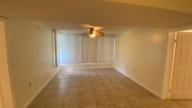 3626 Whitehall Dr unit 1030, West Palm Beach, FL 33401 - photo 6
