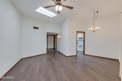 13808 N 109th Ave, Sun City, AZ 85351 - photo 5