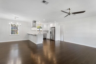 Kitchen - Living