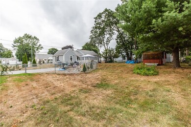 70 Strawberry Field Rd, Warwick, RI 02886 - photo 2