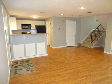 25 Shea St unit 3, Dracut, MA 01826 - photo 4