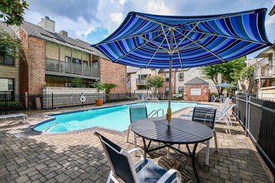 2829 Timmons Ln unit 190, Houston, TX 77027 - photo 2