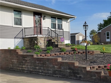 39 Shady Dr, Indiana, PA 15701 - photo 2