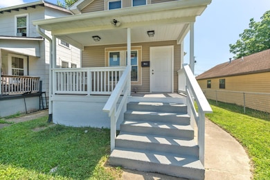 911 Camden Ave (Exterior)-4