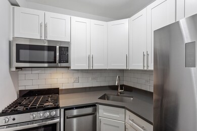 1521 W Sherwin Ave unit 608, Chicago, IL 60626 - photo 5