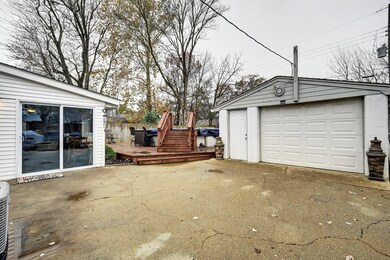 3302 Ethelwood Gar & Deck