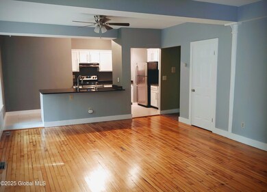199 Jay1_LivingRoom
