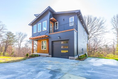 1712 James Blvd Front exterior