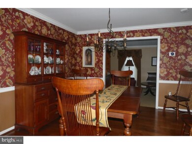 782 Shearer St, North Wales, PA 19454 - photo 4