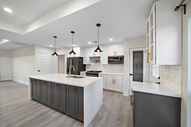 3862 Arbor St, Houston, TX 77004 - photo 3