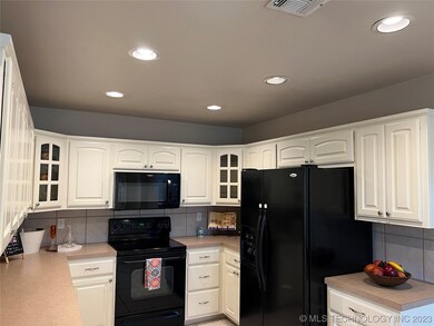 1106 E 146th Place S, Glenpool, OK 74033 - photo 5