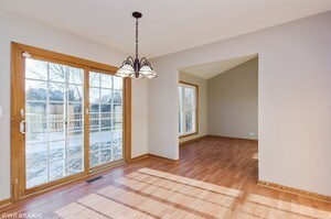 1811 White Oak Dr, Algonquin, IL 60102 - photo 3