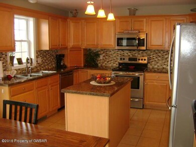 406 Cedar Dr, Drums, PA 18222 - photo 6