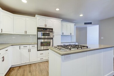 7 W Mesquite St-11