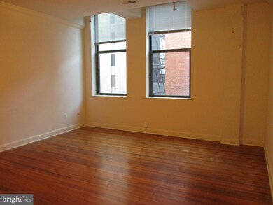 339 N Charles St, Baltimore, MD 21201 - photo 2