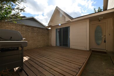 15427 Swan Creek Dr, Houston, TX 77095 - photo 2