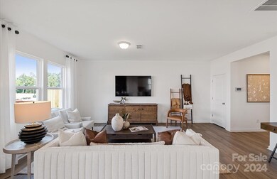 DIGITAL IMAGE SIMILAR