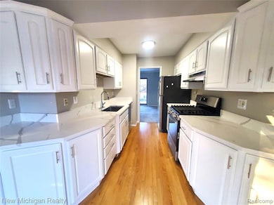 673 Oakbrook W, Rochester Hills, MI 48307 - photo 6