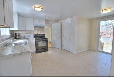 372 Litchfield St, Leominster, MA 01453 - photo 3